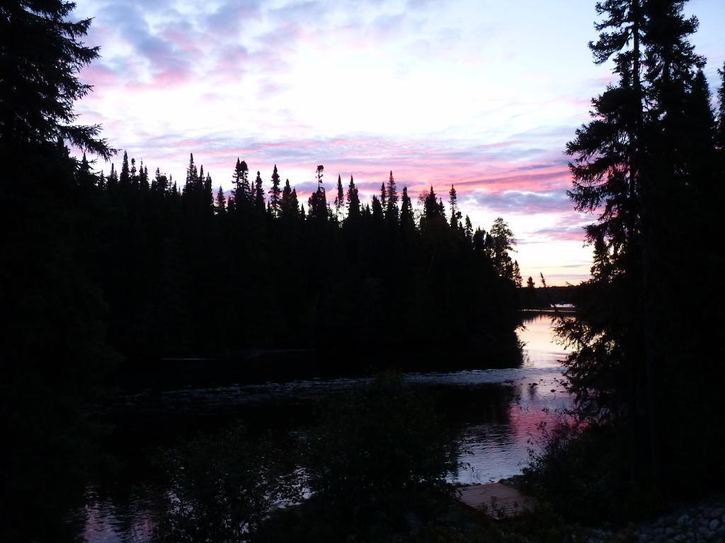 Gite De La Riviere Bed & Breakfast Chibougamau Exterior foto